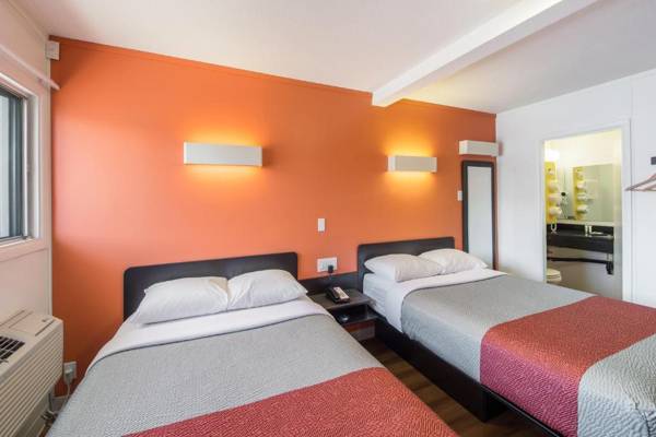 Motel 6-Cranbrook BC