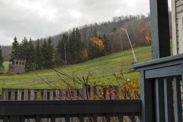 Mountain Side Studio at The Blue Mountains