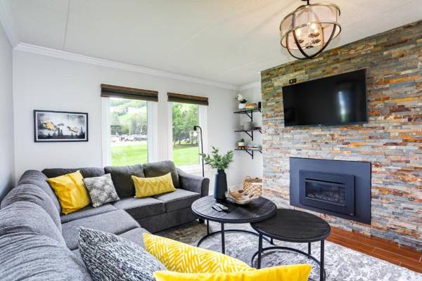 Blue Mountain 2 BR - Mountain Walk Chalet