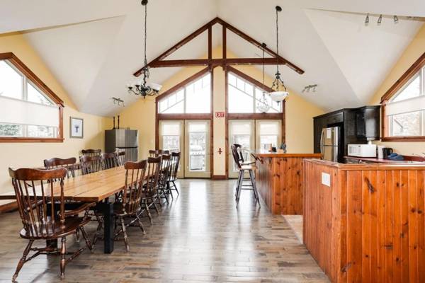 Blue View 1 Aurora Chalet 84144