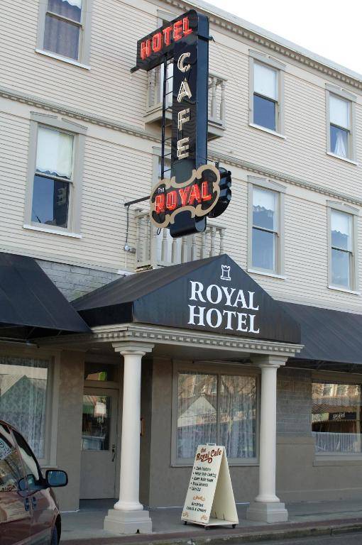 Royal Hotel Chilliwack