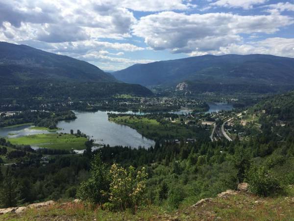 Canadas Best Value Inn & Suites-Castlegar