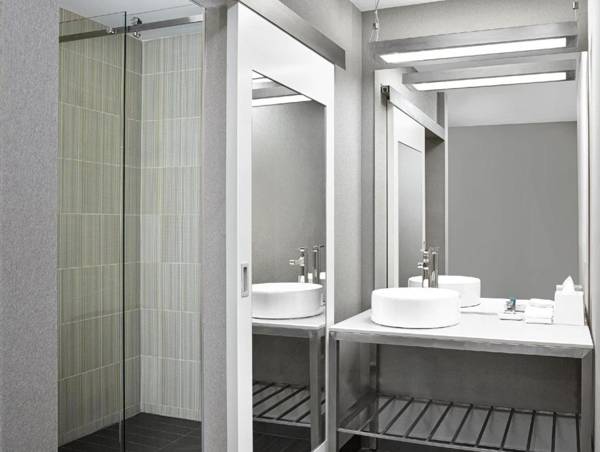 Aloft Hotel Calgary University