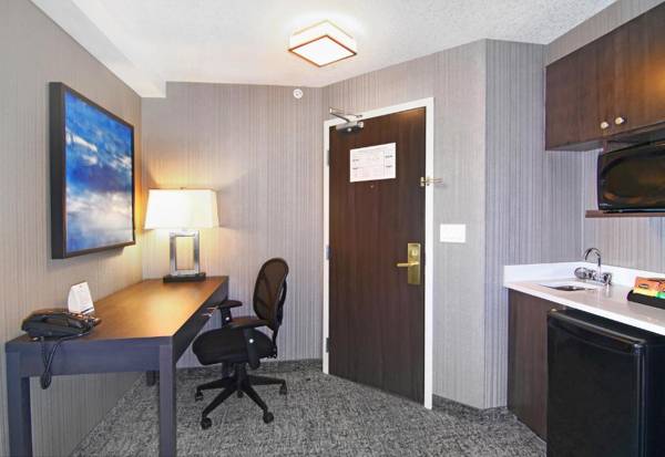 Workspace - Holiday Inn Express and Suites Calgary an IHG Hotel