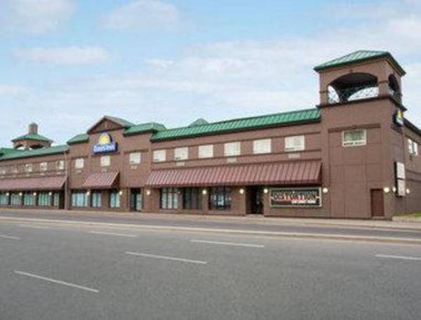 Days Inn by Wyndham Calgary South