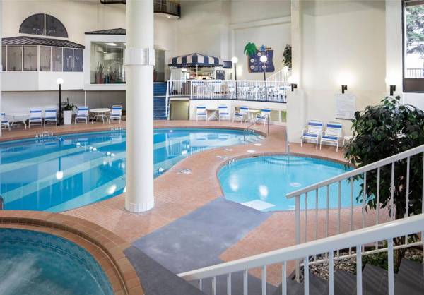 Sheraton Cavalier Calgary Hotel