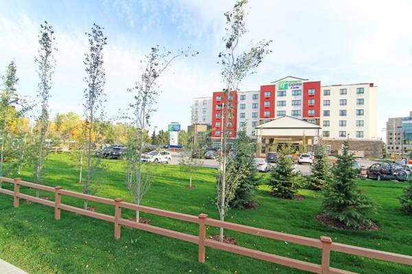 Holiday Inn Express and Suites Calgary University an IHG Hotel