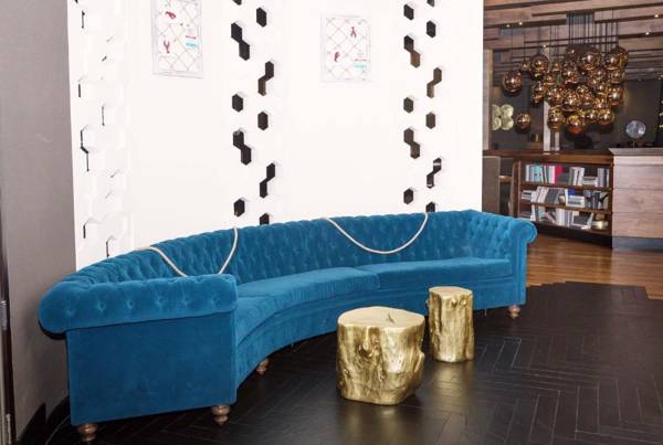 Sandman Signature Calgary Airport Hotel