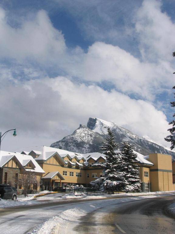 YWCA Banff Hotel