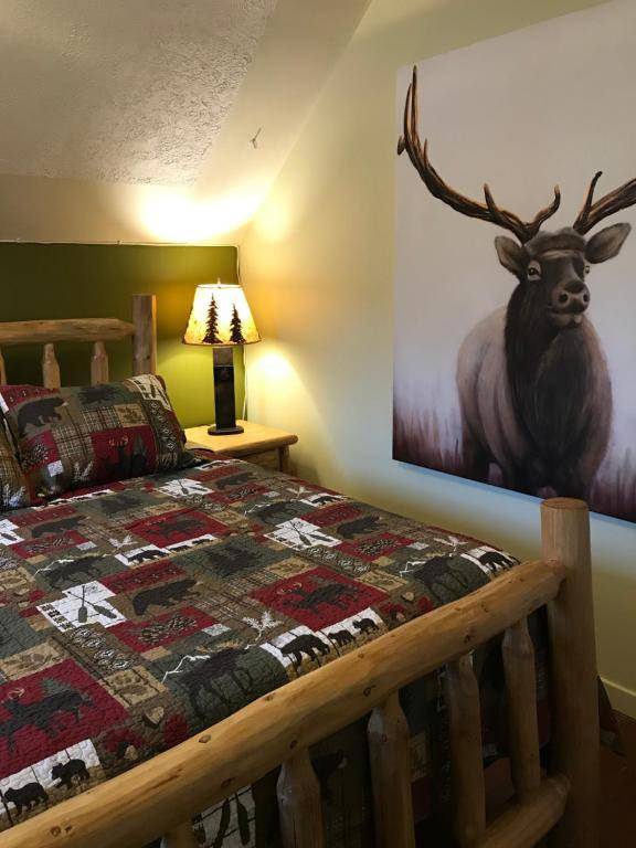 Holiday Lodge Bed and Breakfast