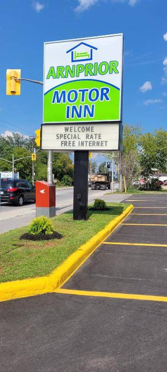 Arnprior Motor Inn