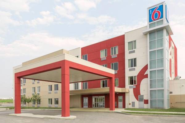 Motel 6 Airdrie