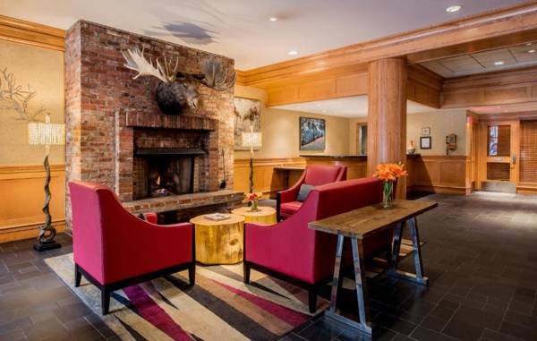 Whistler Village Inn & Suites
