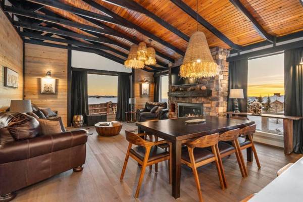 Chalet Monashee - Brand New High-End Property with Amazing Views