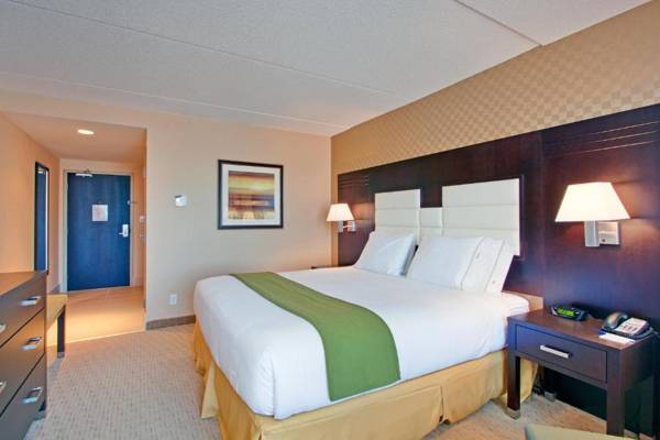 Holiday Inn Express Hotel & Suites Ottawa West-Nepean an IHG Hotel