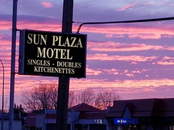 Sun Plaza Motel