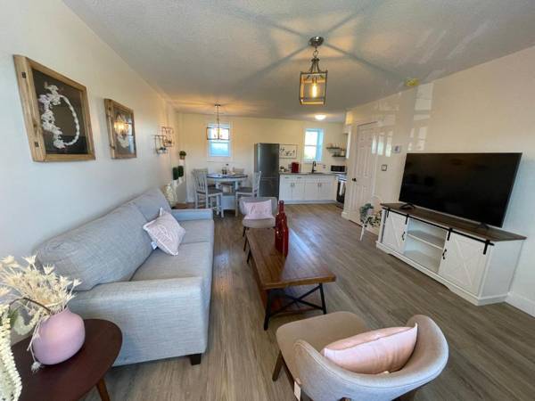 Gateway to Greenwich Suites