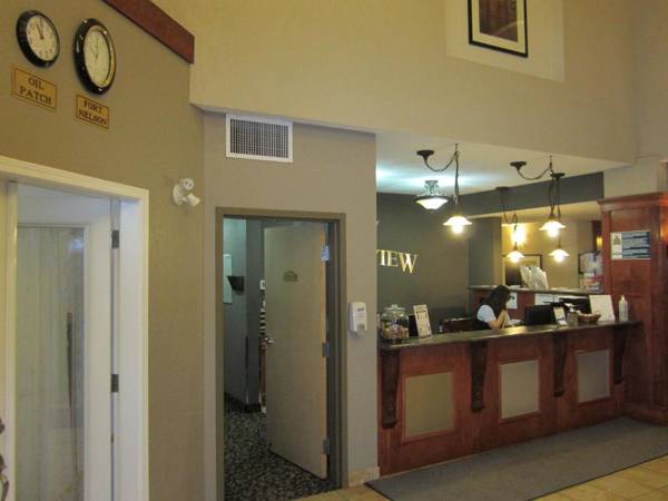 Lakeview Inns & Suites - Fort Nelson