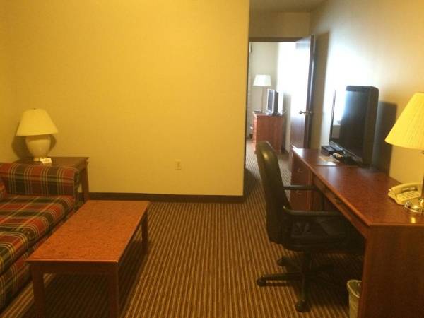Workspace - Foxwood Inn and Suites
