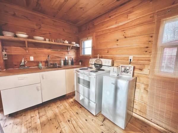 Muskoka lake cottage resort - Waterfront resort