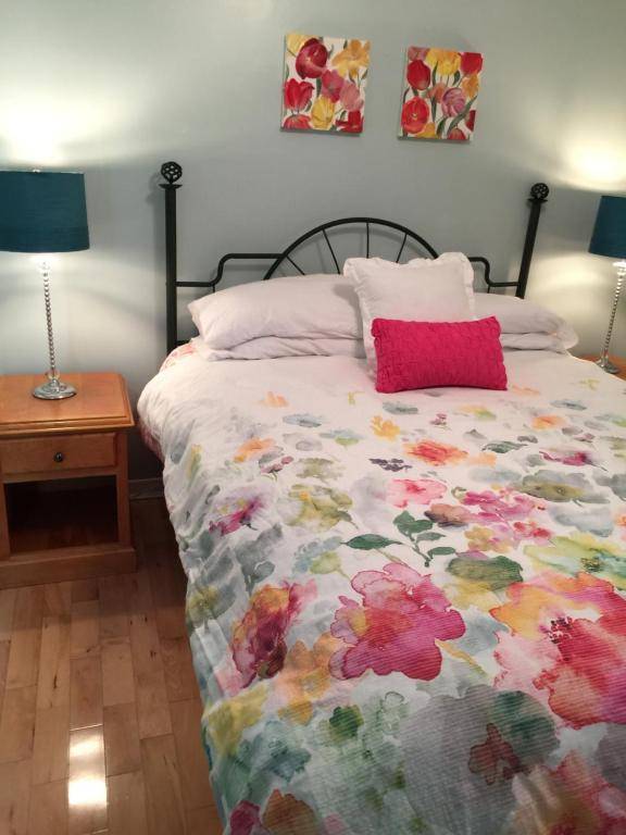 Dreamweavers Cottages and Home Place Vacation Home