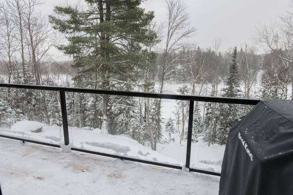 Hygge Overload! Panoramic Lakefront Cottage w/ Spa