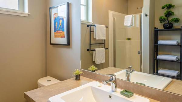 Echo Landing #05 by Bear Country