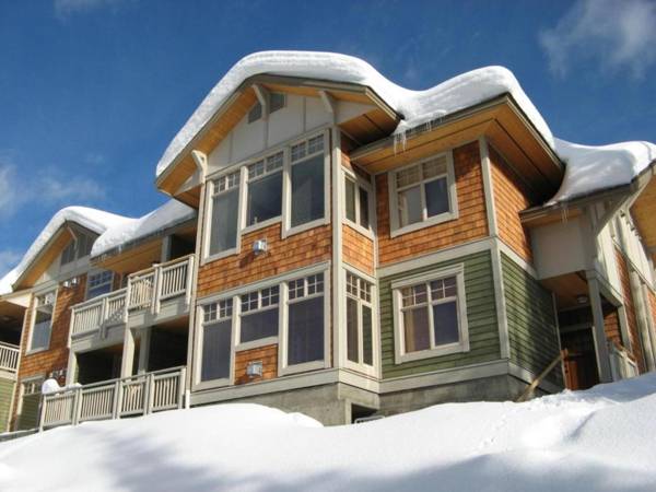 Settlers Crossing #29 By Bear Country