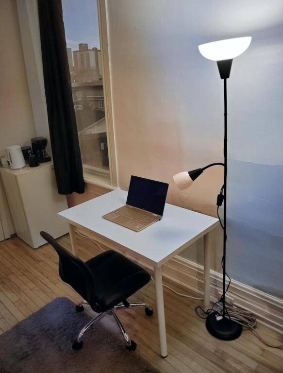 Workspace - Single Room with CITY VIEW