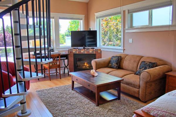 Birds of a Feather Ocean Lagoon Victoria Condos