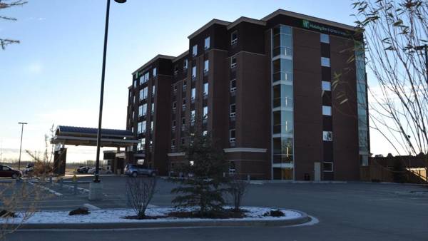 Holiday Inn Express & Suites Cold Lake an IHG Hotel
