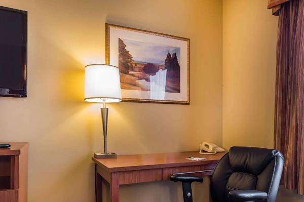 Quality Inn & Suites Hawkesbury