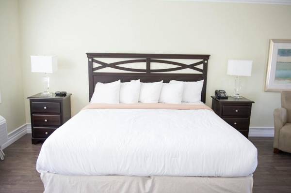 Sands on Golden Lake