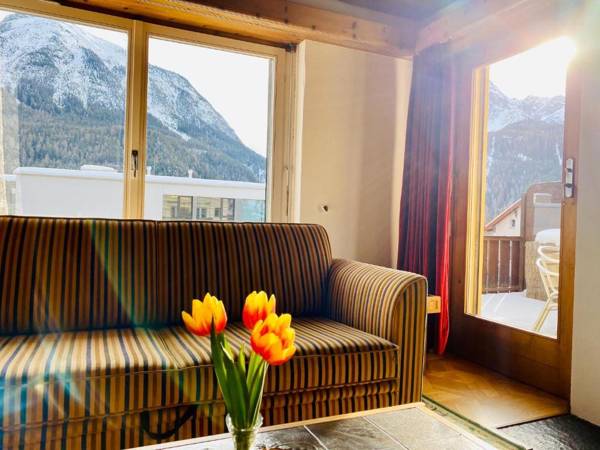 Hotel Scuol