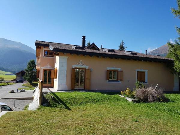 Chesa Champagna - Madulain