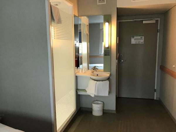 ibis budget Zurich Airport