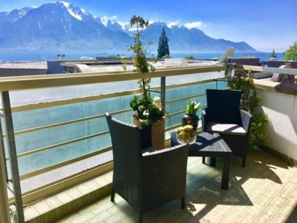 Lake & Mountain View Apartment I 27