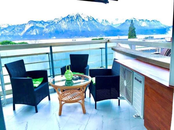 Fabulous Lakeside Family Apartment | 4 Rooms