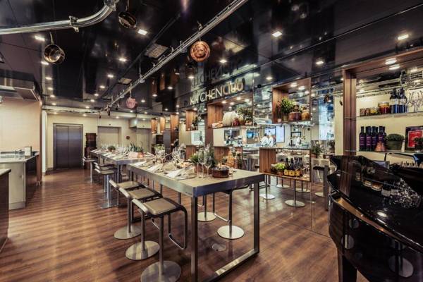 Art Deco Hotel Montana