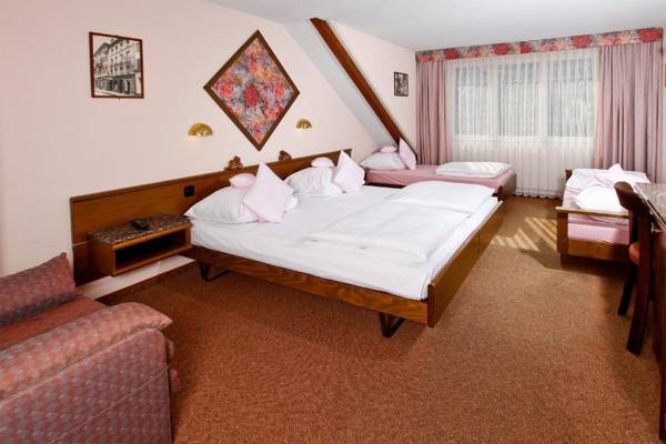 BASLERTOR Summer Pool Hotel