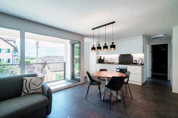 LiOm Apartment