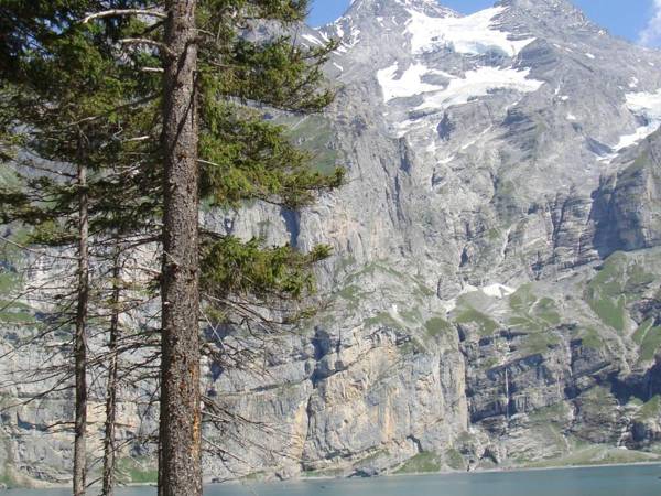 Scenic Holiday Home in Kandergrund with Altels View