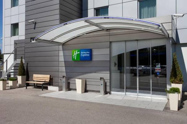 Holiday Inn Express Geneva Airport an IHG Hotel