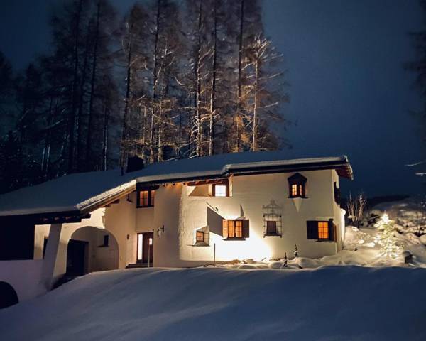 Chalet Chesa Surlej Davos