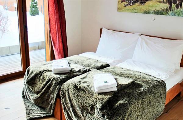 The Lodge by Mrs Miggins | contactless check-in