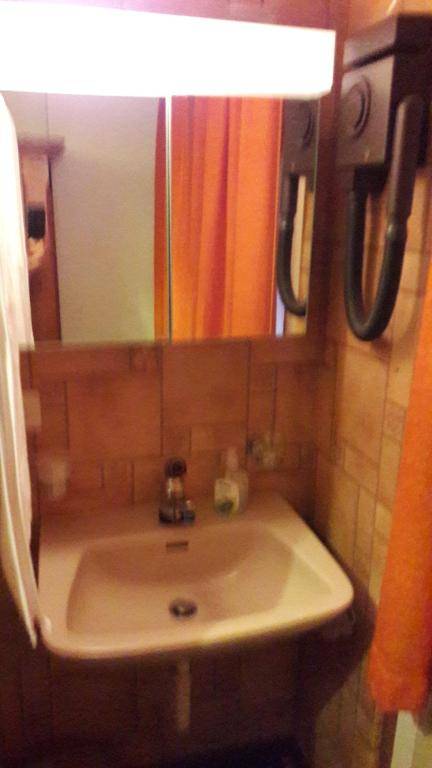 Hotel Bären Bern-Neuenegg Self-Check-In