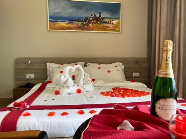 Roots Hotel Apartments Abidjan