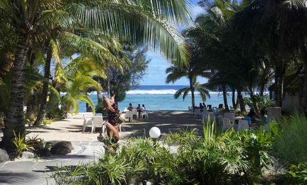 Crown Beach Resort & Spa