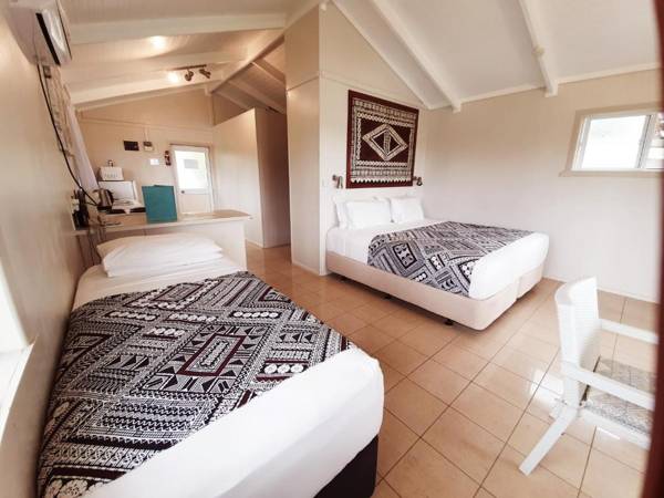 Muri Lagoon View Bungalows - Hillside Bungalow