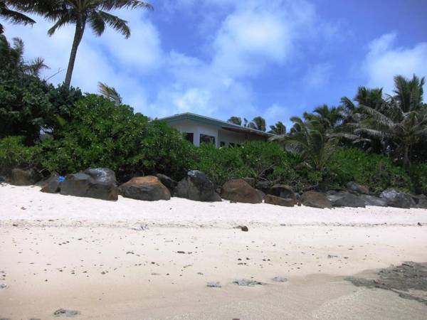 Raina Beach Apartments & Houses